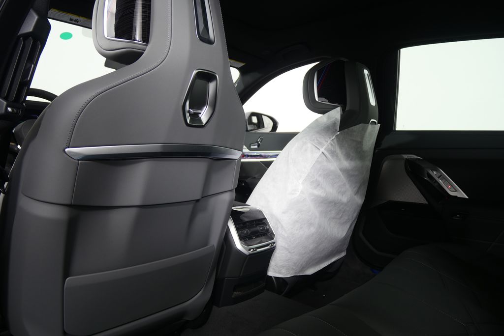 Thumbnail: 2025 BMW 7 Series - 17