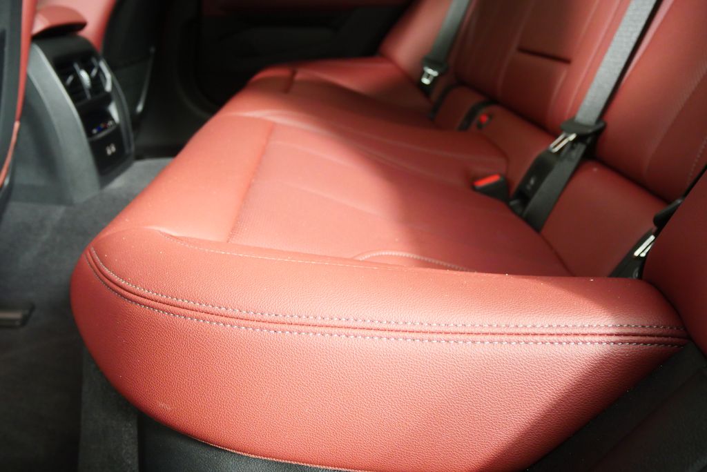 Thumbnail: 2023 BMW i4 - 15