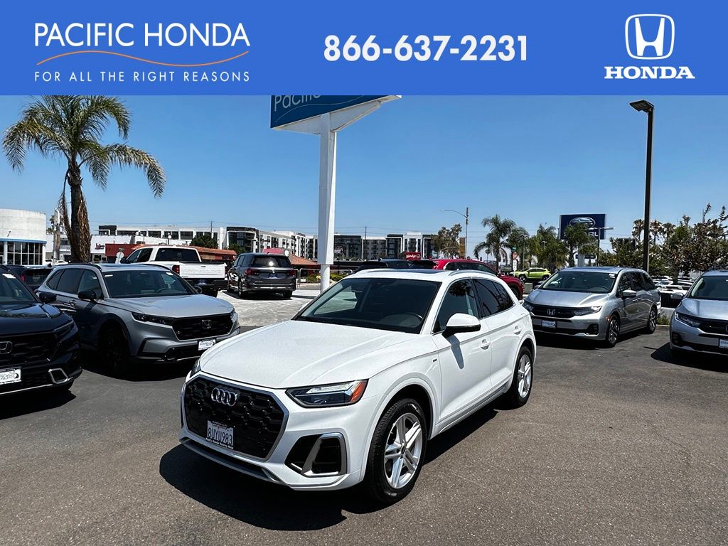 2021 Audi Q5 Hybrid Plug-in e quattro Premium 55 TFSI AWD