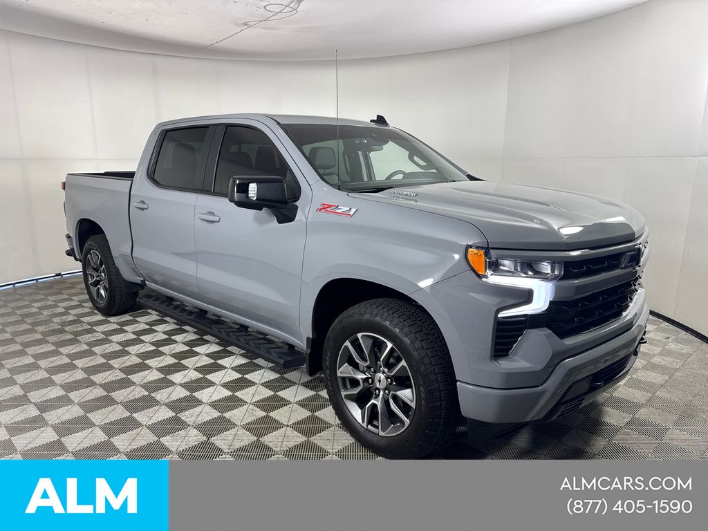 Used 2025 Gray Chevrolet RST image 4