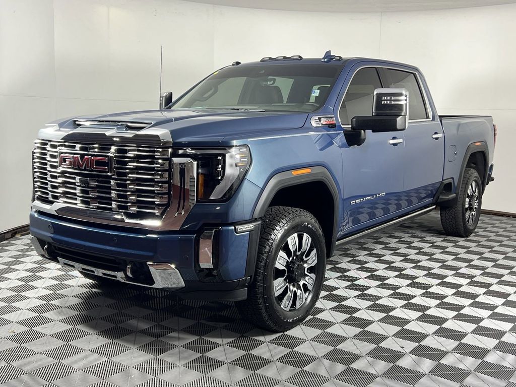 2024 GMC Sierra 2500HD Denali 3