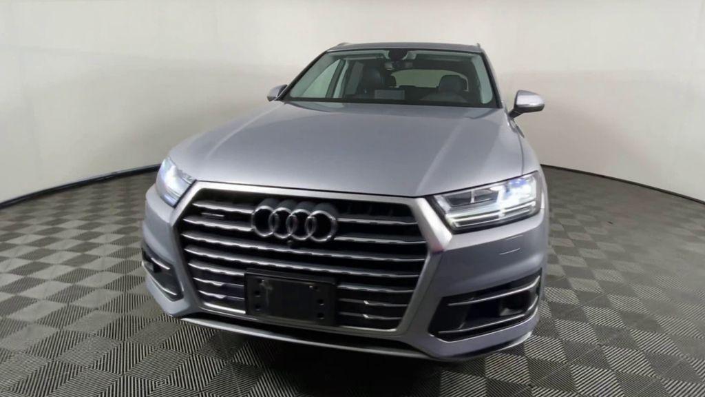 2019 Audi Q7 55 Prestige 3