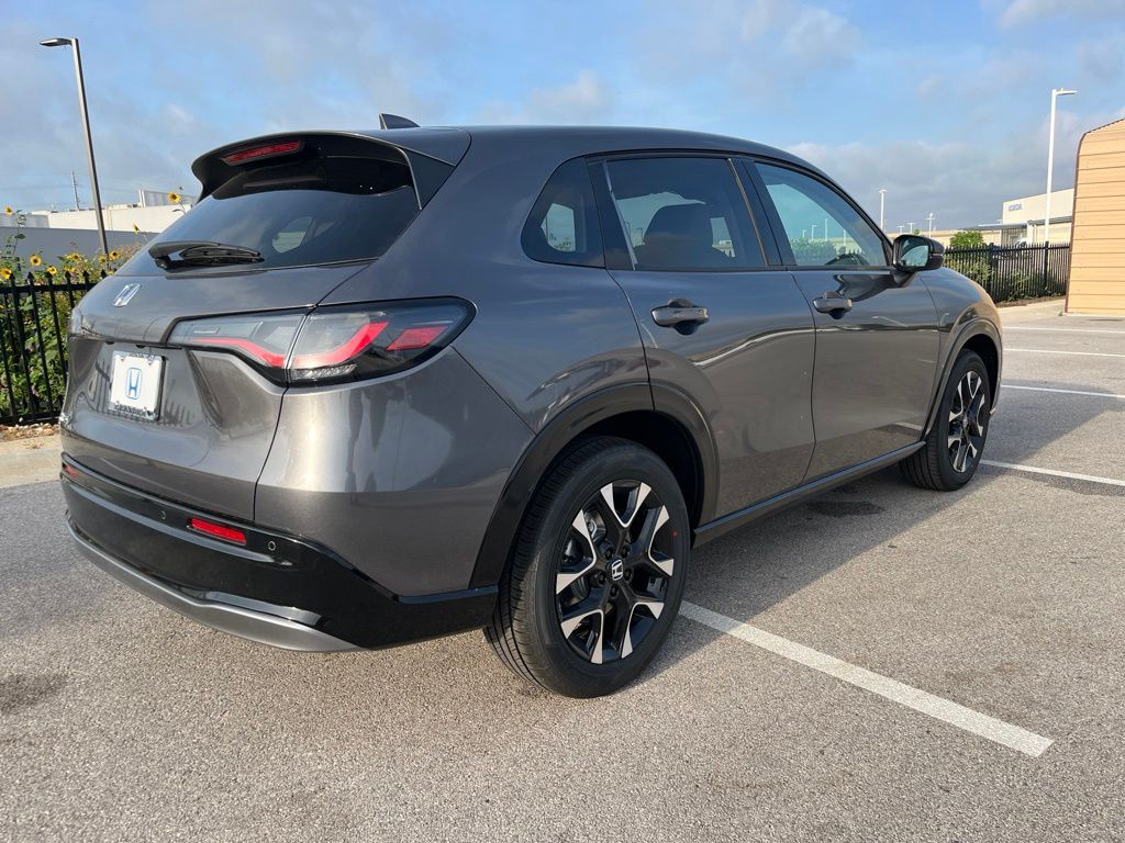 Thumbnail: 2027 Honda HR-V - 3