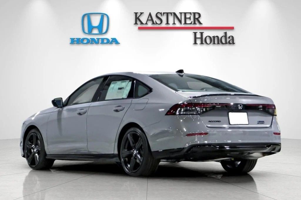 New 2026 Urban Gray Pearl Honda Sport-L image 6