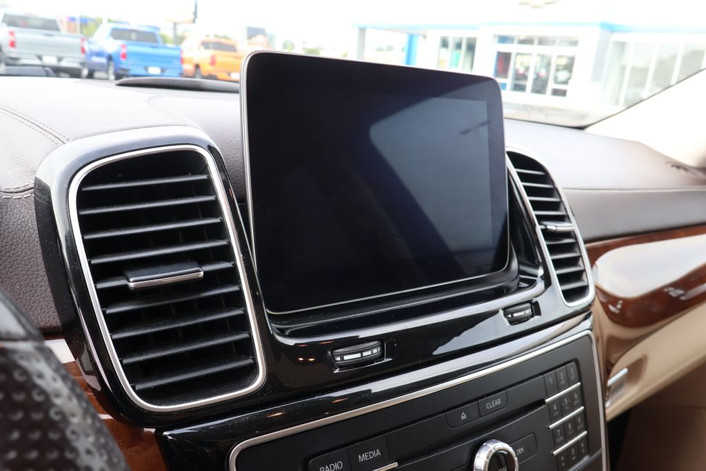 Thumbnail: 2019 Mercedes-Benz GLS - 22