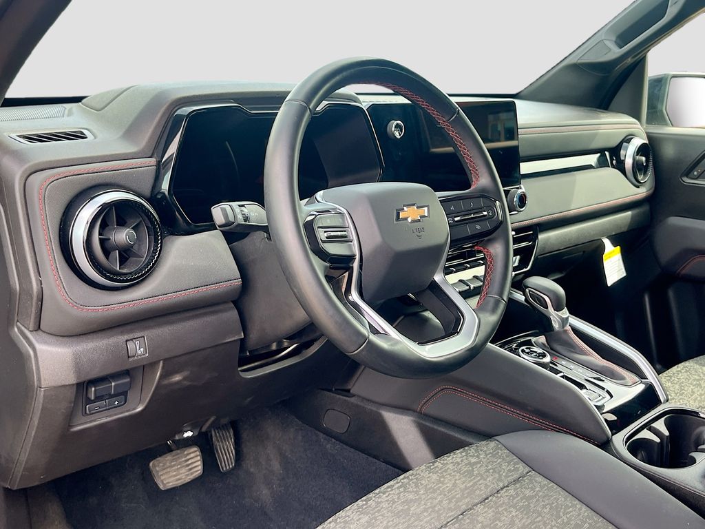 Used 2024 Gray Chevrolet Z71 image 9