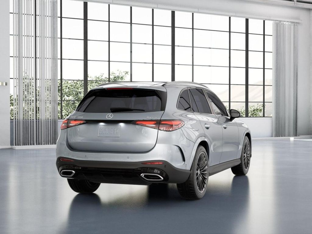 Thumbnail: 2026 Mercedes-Benz GLC - 23