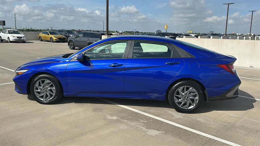 2024 Hyundai Elantra SEL Blue at Baytown Hyundai