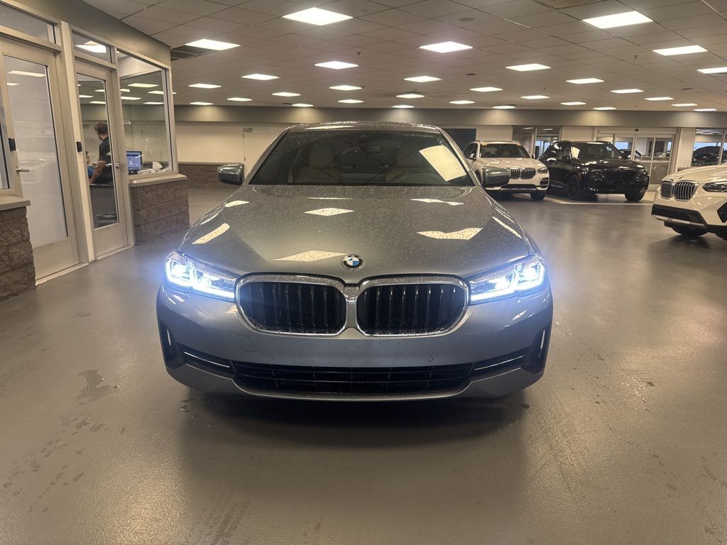 Thumbnail: 2022 BMW 5 Series - 2