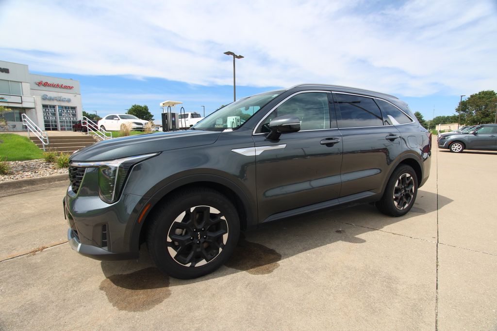 Used 2024 Kia Sorento SUV