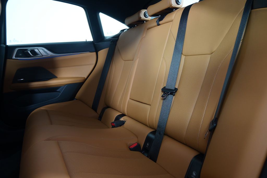 2024 BMW i4 eDrive35 16