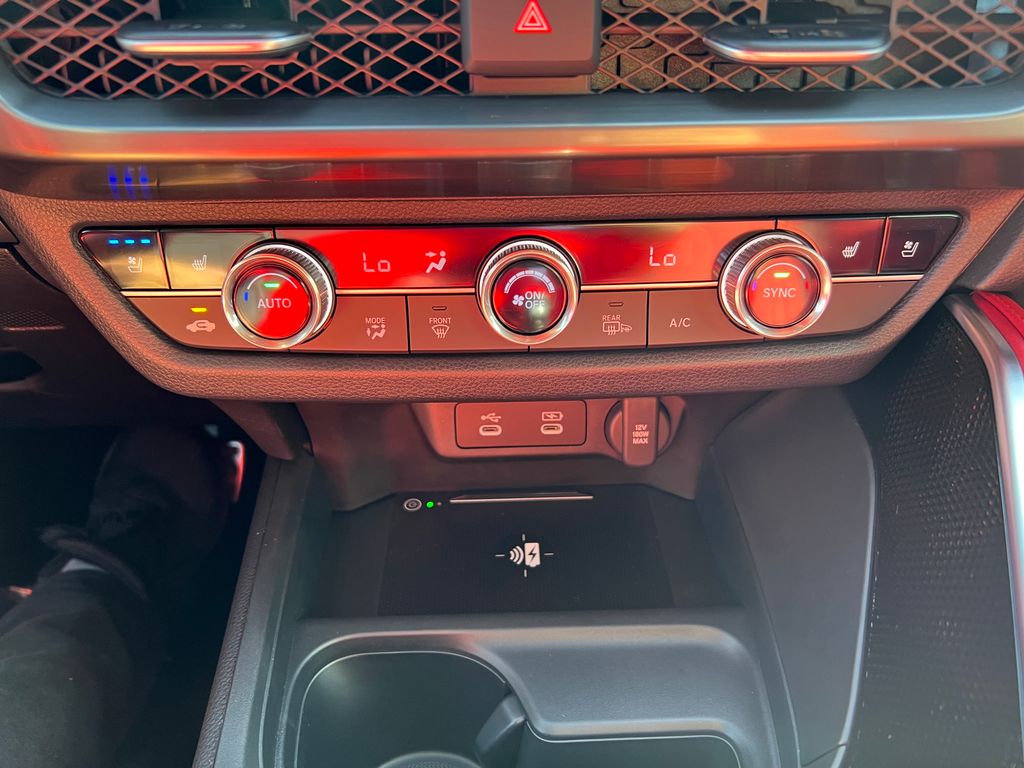 Thumbnail: 2025 Acura ADX - 26