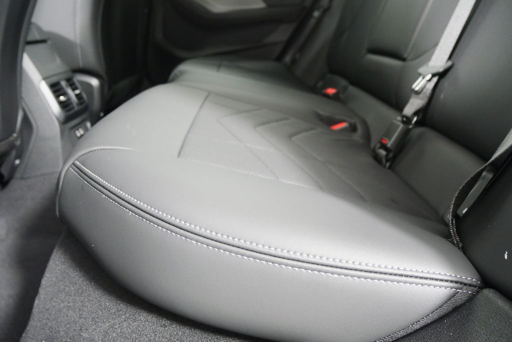 Thumbnail: 2026 BMW 2 Series - 14