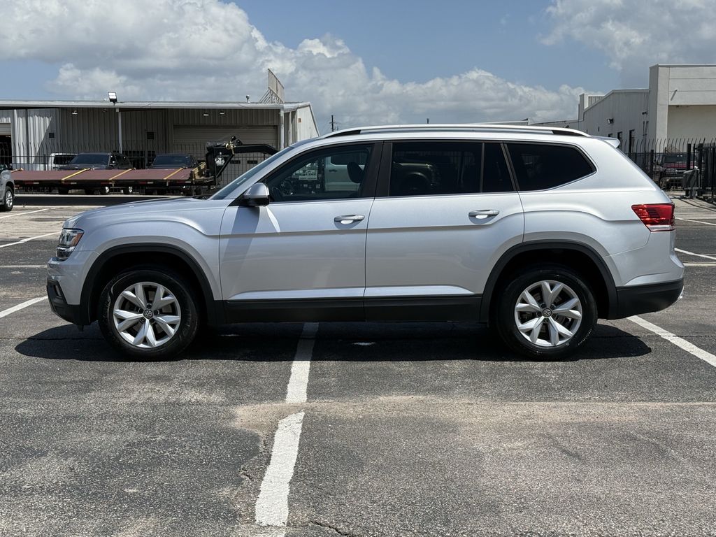 2018 Volkswagen Atlas 3.6L V6 SE Silver at Community Honda