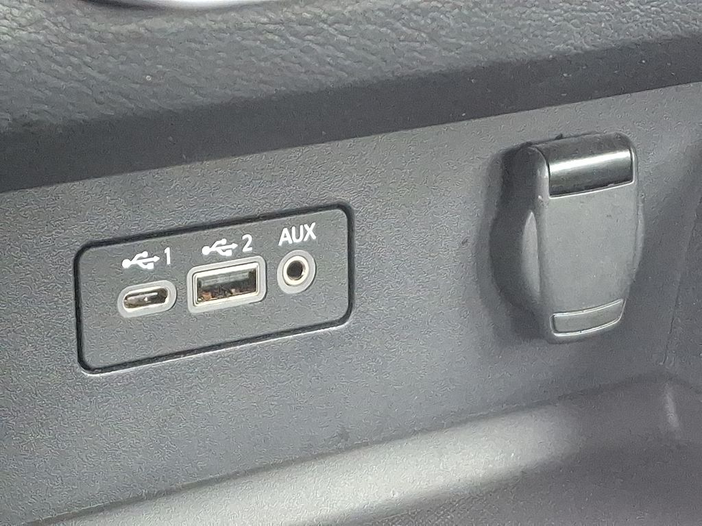 Thumbnail: 2020 Nissan Altima - 26