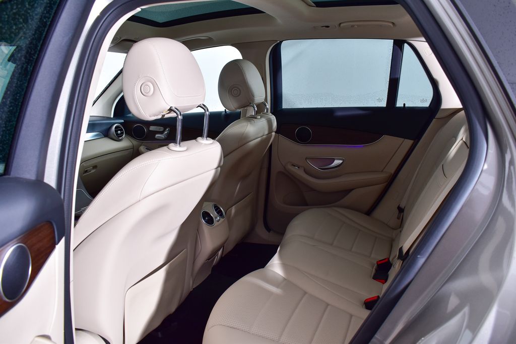 Thumbnail: 2022 Mercedes-Benz GLC - 21