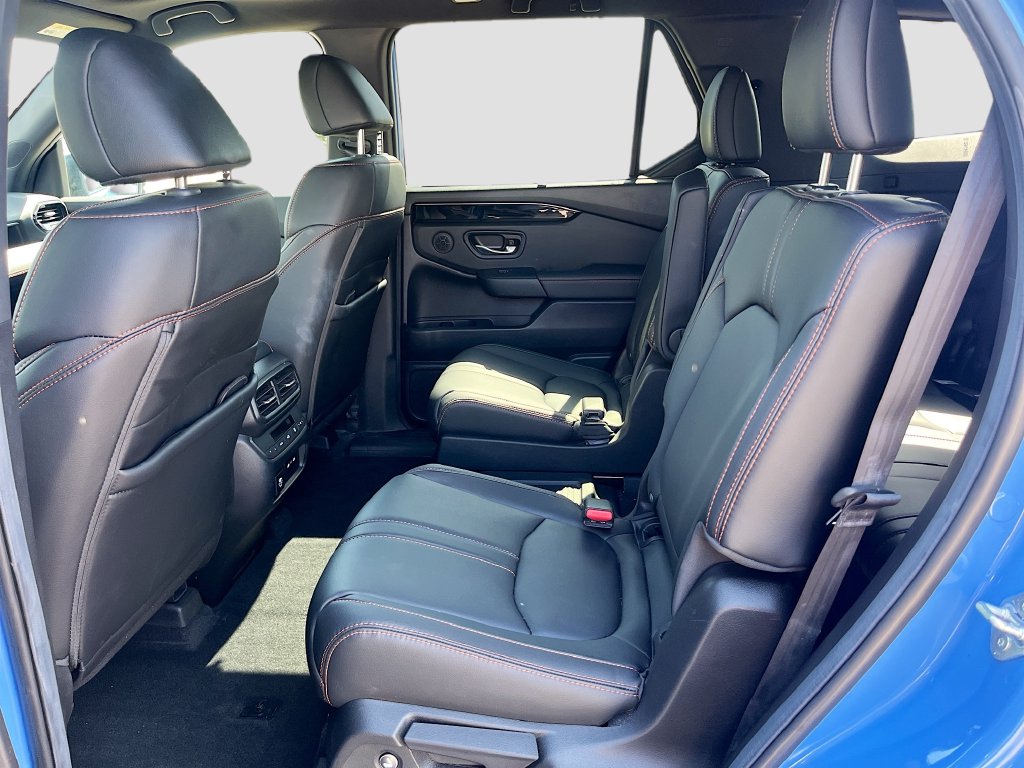 Used 2025 Blue Honda TrailSport image 25