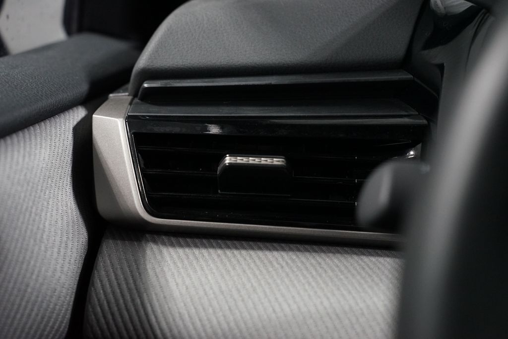 Thumbnail: 2025 Toyota Camry - 26