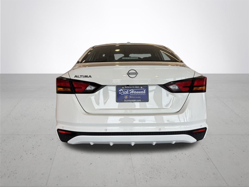 2025 Nissan Altima 2.5 SV