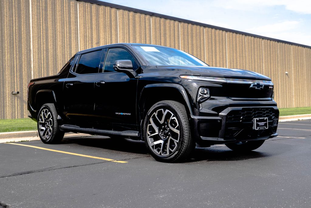 Used 2025 Chevrolet Silverado EV RST with VIN 1GC101ED8SU405282 for sale in Glendale, WI