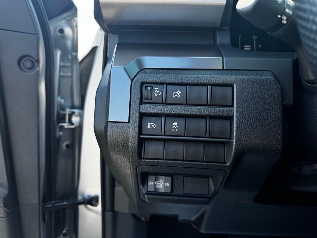 2025 Toyota Tacoma SR5 Double Cab photo 14