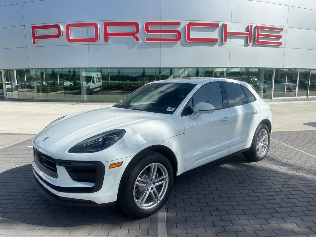 2024 Porsche Macan  -
                Davie, FL