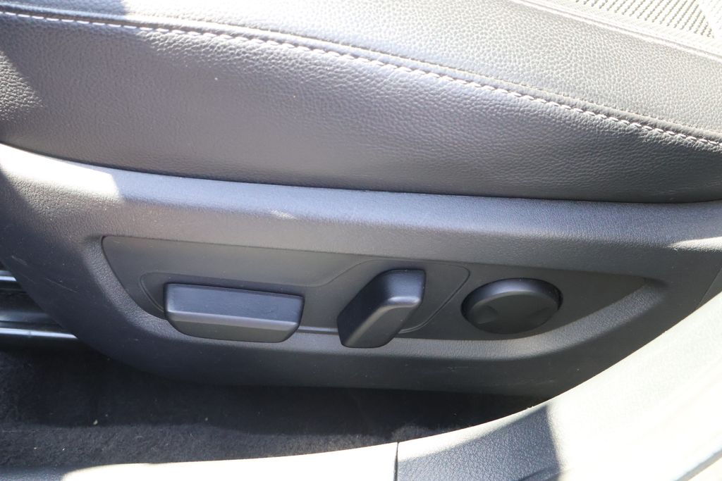 Thumbnail: 2024 Mazda CX-50 - 15