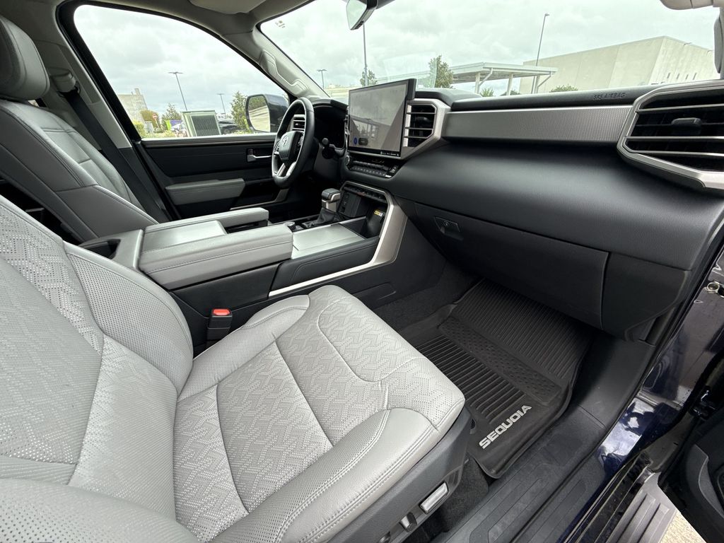 Thumbnail: 2023 Toyota Sequoia - 15
