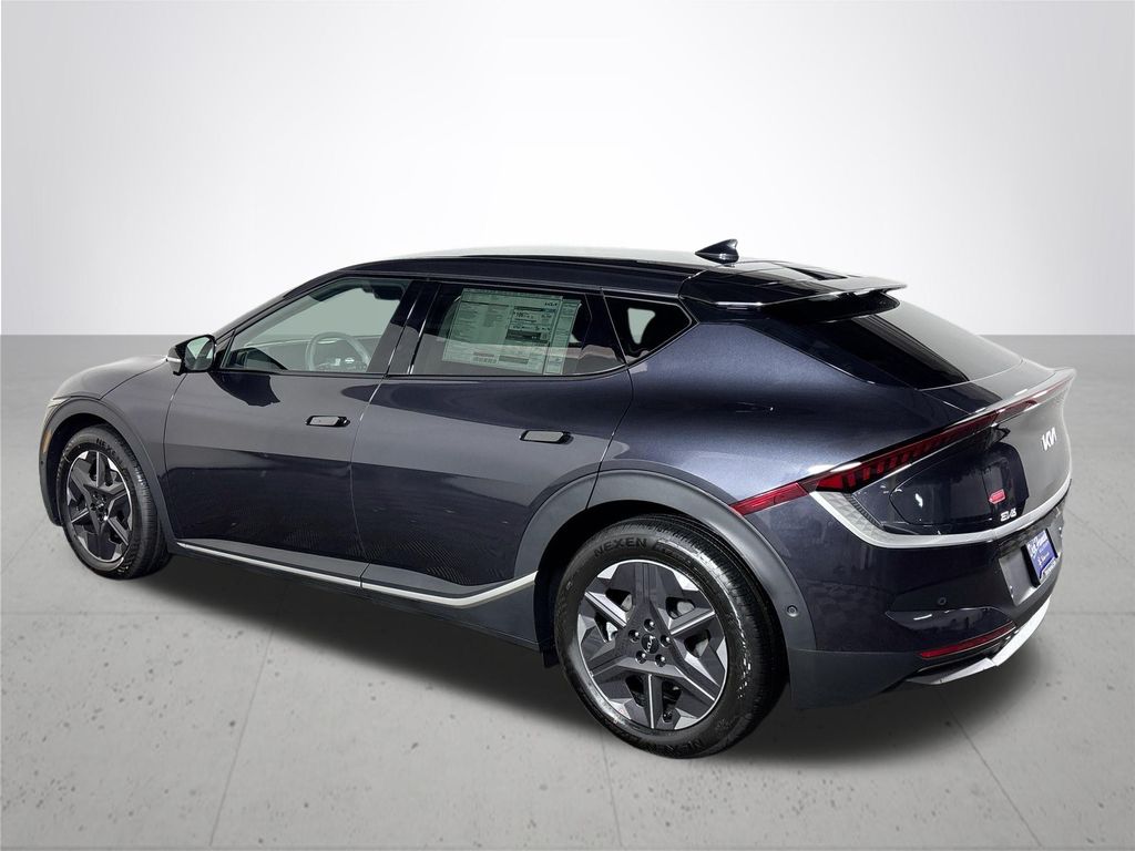 2025 Kia EV6 Light