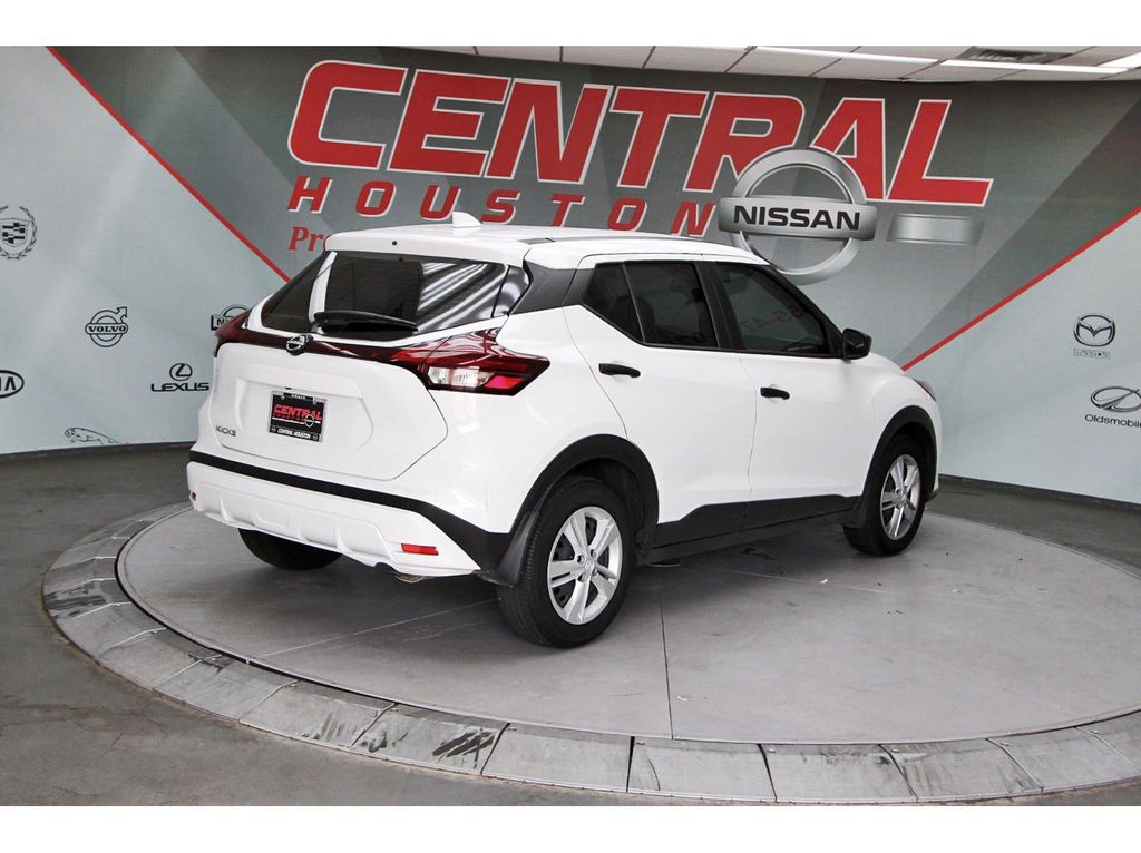 2025 Nissan Kicks Play S White at South Houston Nissan
