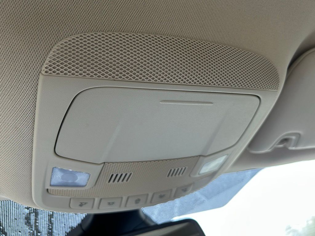 2023 Ford Edge SEL 28