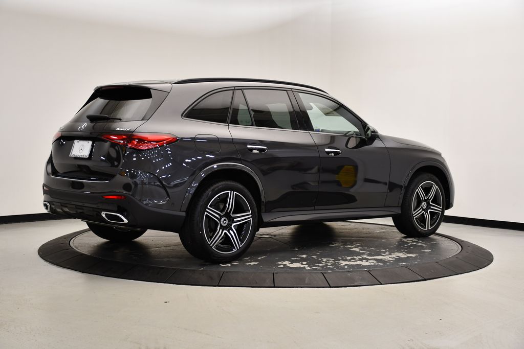 2025 Mercedes-Benz GLC 300 5
