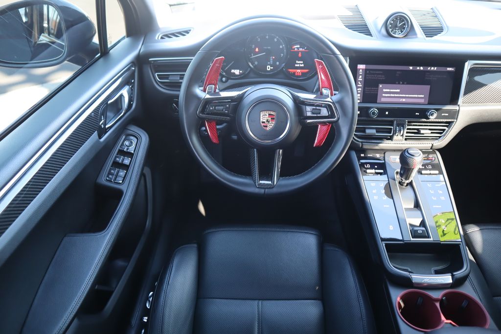 Thumbnail: 2024 Porsche Macan - 9