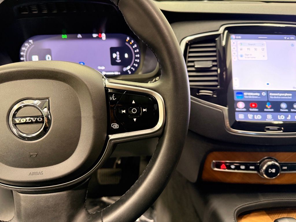 Thumbnail: 2023 Volvo XC90 - 14