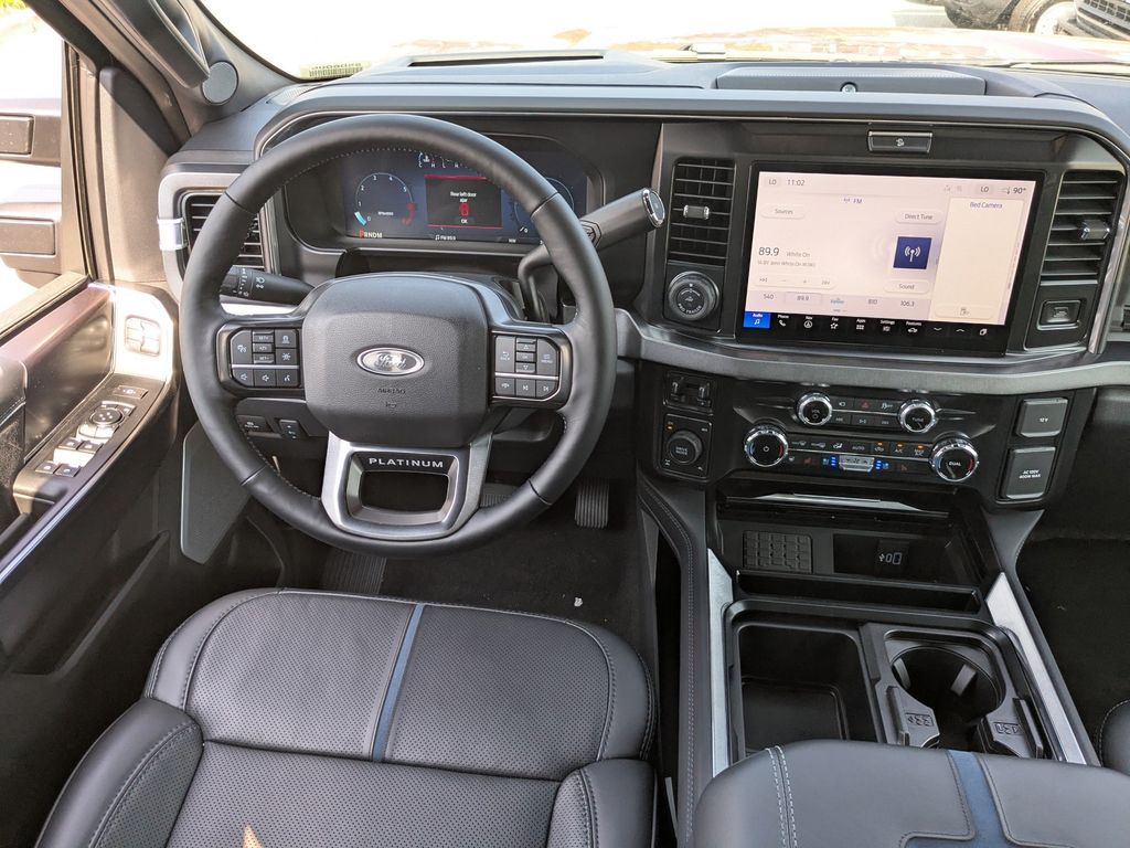 2026 Ford Super Duty F-350 SRW Platinum