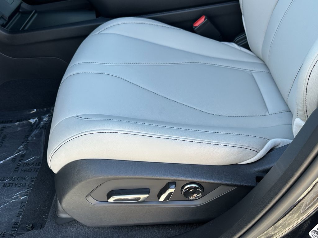new 2025 Acura RDX car, priced at $45,505