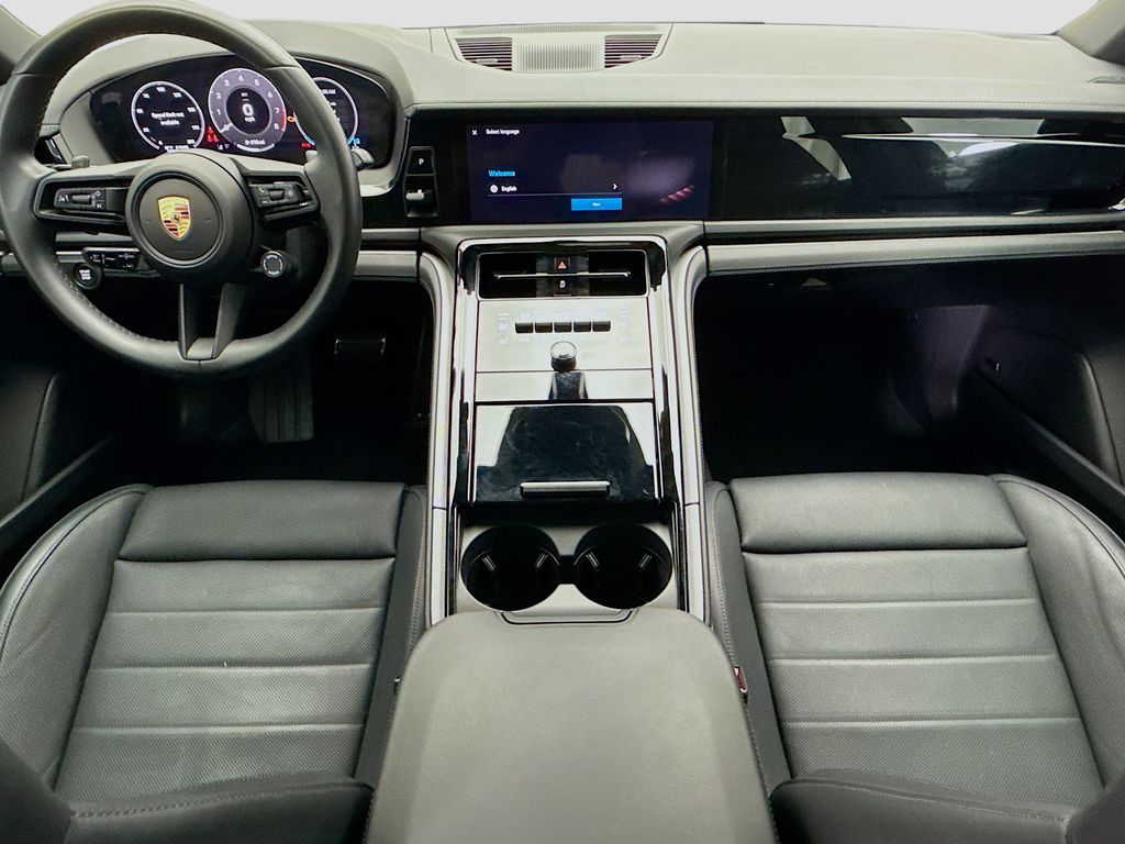 Thumbnail: 2024 Porsche Panamera - 16
