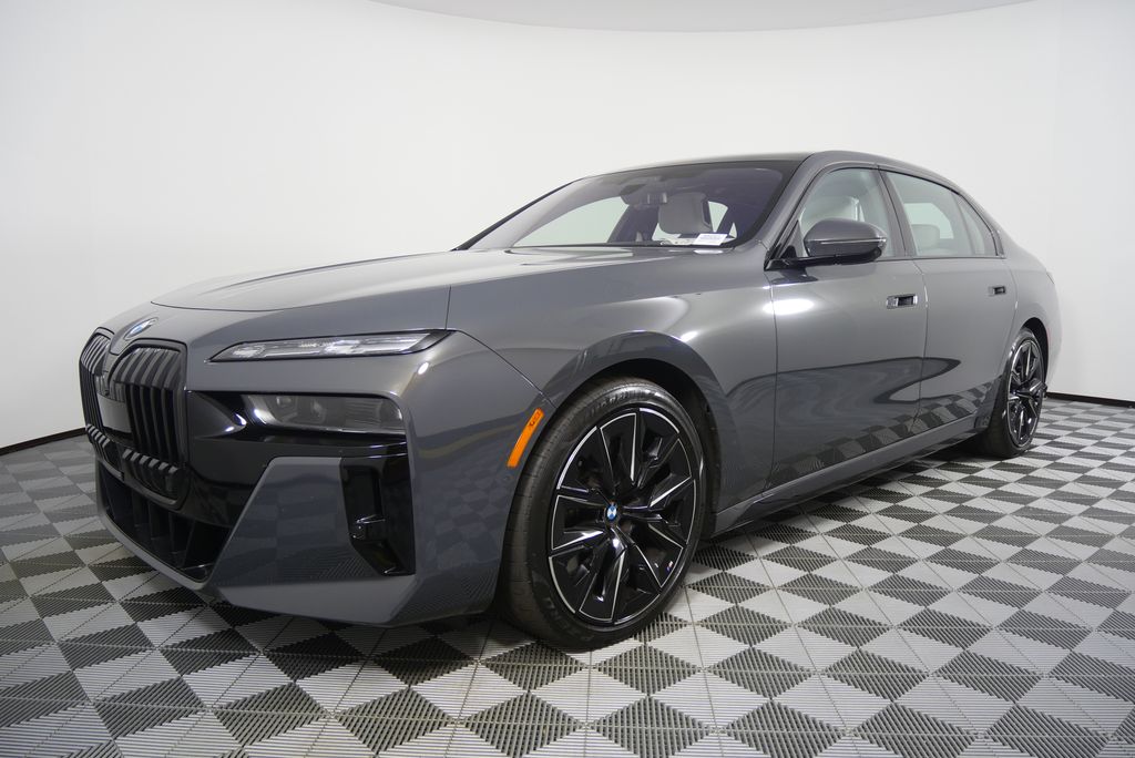 Thumbnail: 2023 BMW 7 Series - 7