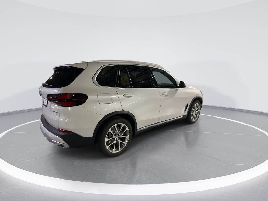 Thumbnail: 2026 BMW X5 - 8