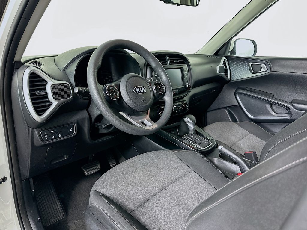 2021 Kia Soul S 9