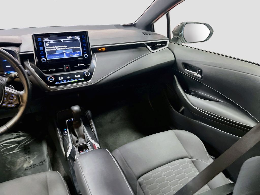 Used 2022 White Toyota SE Nightshade Edition image 22