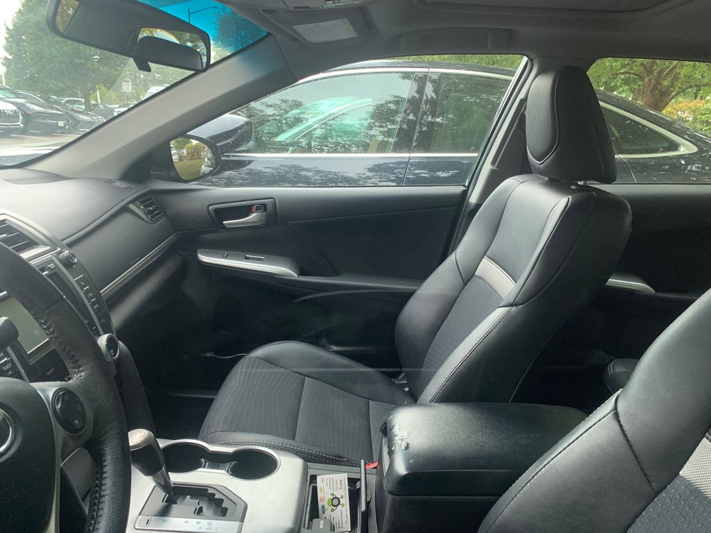 Thumbnail: 2012 Toyota Camry - 5