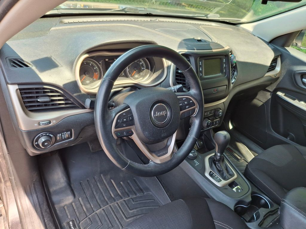 Used 2015 Jeep Cherokee SUV