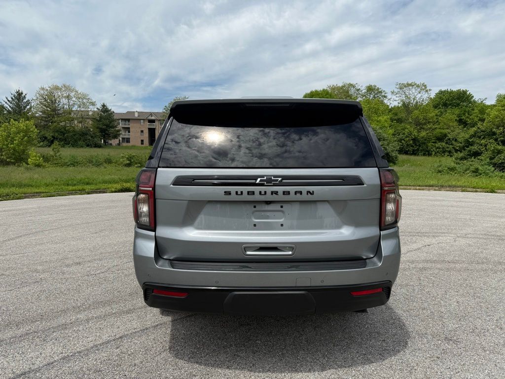 2023 Chevrolet Suburban Z71 - Photo 24