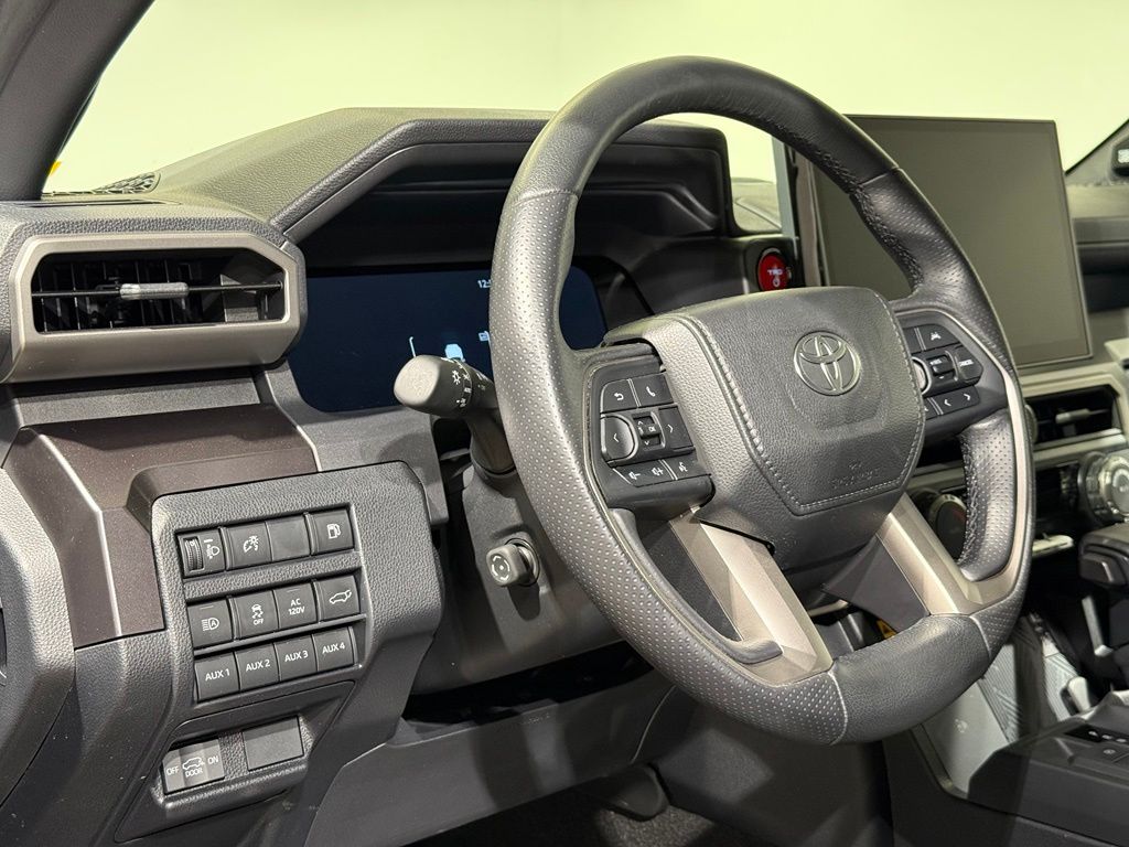 Thumbnail: 2025 Toyota 4Runner - 17