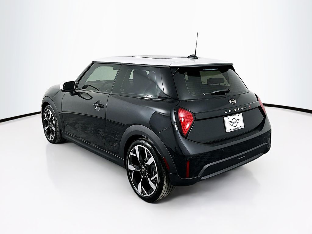 2025 MINI Cooper S 7