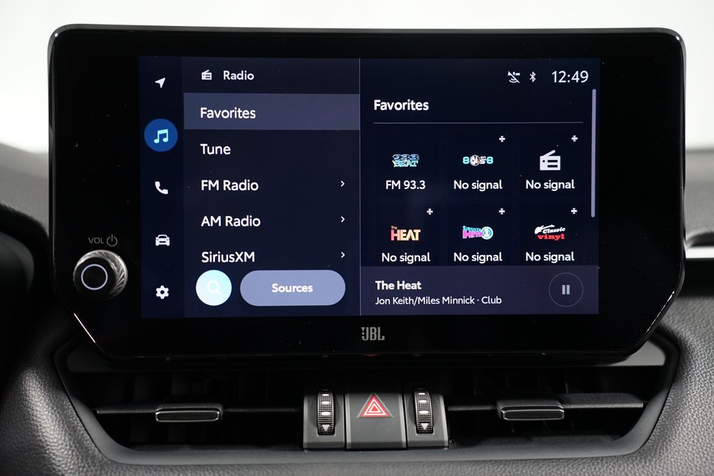 2025 Toyota RAV4 XSE 18