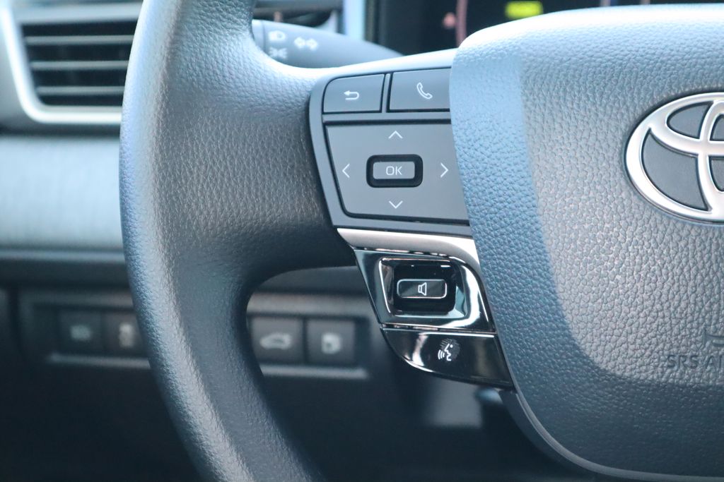 Thumbnail: 2026 Toyota Camry - 11