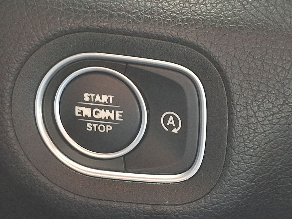 Thumbnail: 2021 Mercedes-Benz GLE - 24