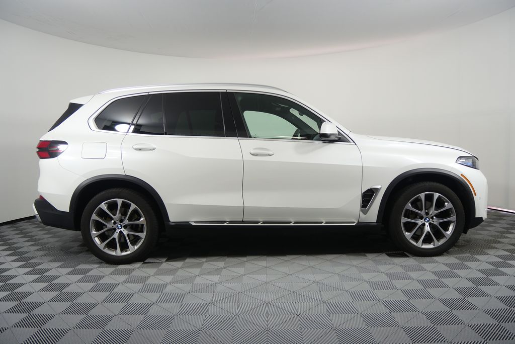 Thumbnail: 2025 BMW X5 - 2